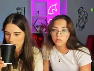 jaklin-meow on webcam for live free nude chat now