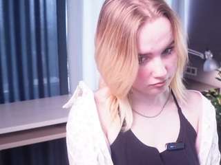 KalynNeuberger on webcam for live free nude chat now