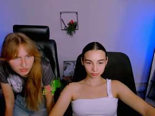kimi-glow on webcam for live free nude chat now