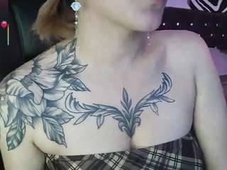 LeeRose1 on webcam for live free nude chat now