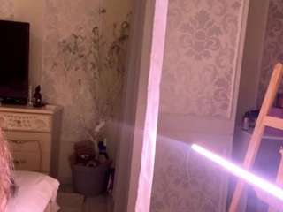 LITTLE-BLOND-GIRL on webcam for live free nude chat now