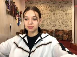 LoraCollins on webcam for live free nude chat now