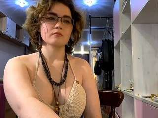 LorenaDubovsky on webcam for live free nude chat now