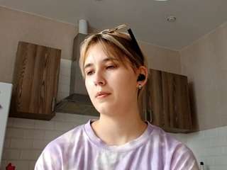 Nora on webcam for live free nude chat now