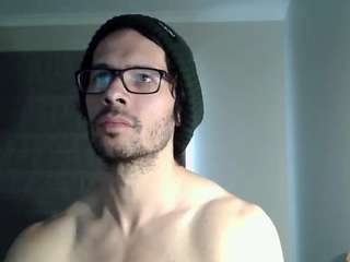 ryanchatter on webcam for live free nude chat now