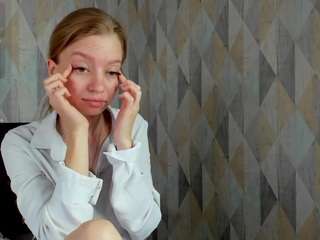Shelly-Owenss on webcam for live free nude chat now