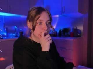 ShortyDi on webcam for live free nude chat now