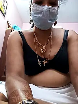 Tamil_sreelekha naked in live sex video chat