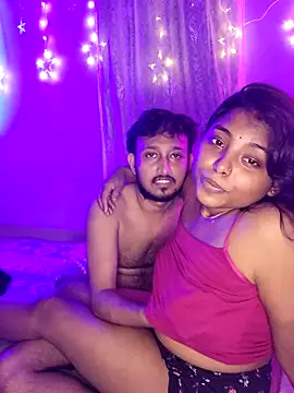 Trending_Couple naked in live sex video chat