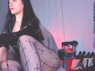 VanessaIvess on webcam for live free nude chat now