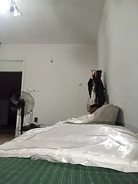 yenicitir naked in live sex video chat