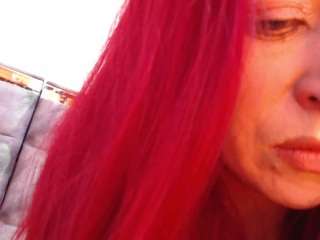 Alison35 on webcam for live free nude chat now