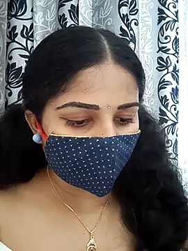 Angleannie naked in live sex video chat