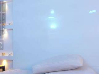 Beca-Winn on webcam for live free nude chat now