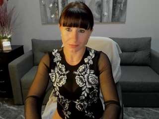 BettyJonesi on webcam for live free nude chat now