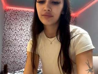 DonyaDaya on webcam for live free nude chat now