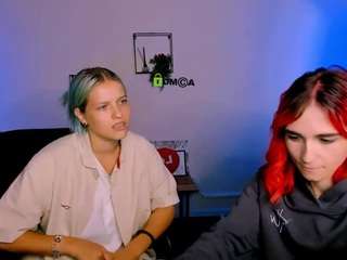 elara-night on webcam for live free nude chat now