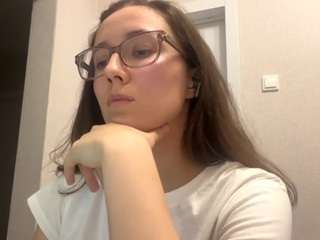 EneidaGuarneri on webcam for live free nude chat now
