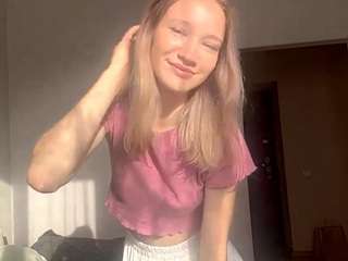 GlynisKloss on webcam for live free nude chat now