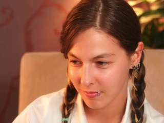 IluminadaKaragiannis on webcam for live free nude chat now