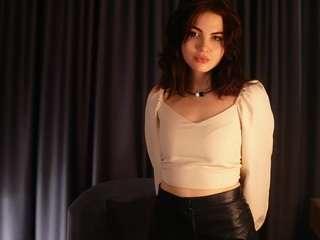 JennieMacartney on webcam for live free nude chat now