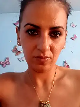 Jennifer_Squirt naked in live sex video chat