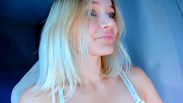 JennyWoody naked in live sex video chat