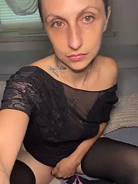 joie_20 naked in live sex video chat