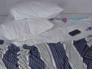 MiaKhallirae on webcam for live free nude chat now