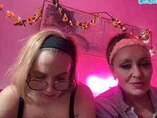MumMiaElegance ~ on webcam for live free nude chat now