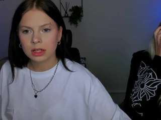 renata-sweety on webcam for live free nude chat now