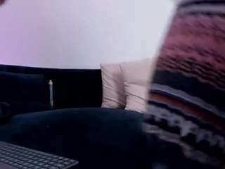 Scarletsummer on webcam for live free nude chat now