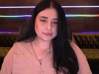 SerahMirabeli on webcam for live free nude chat now
