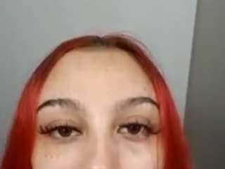 SquirtingxDaisy on webcam for live free nude chat now