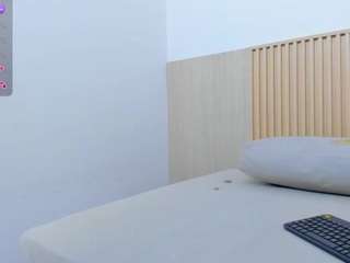 Ammy-Borch on webcam for live free nude chat now