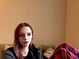 BongAilsworth on webcam for live free nude chat now