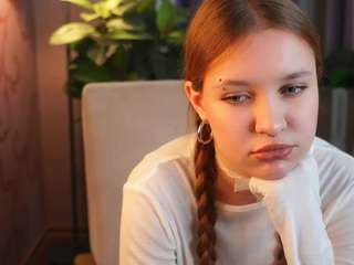 CharisseBasher on webcam for live free nude chat now