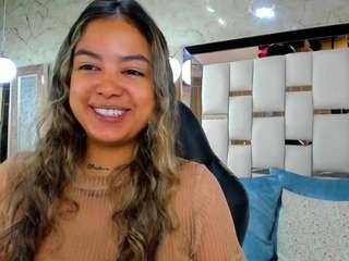 dulcelyra on webcam for live free nude chat now