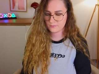 EmmaB1uem on webcam for live free nude chat now