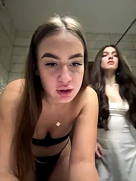 MayaGlow naked in live sex video chat