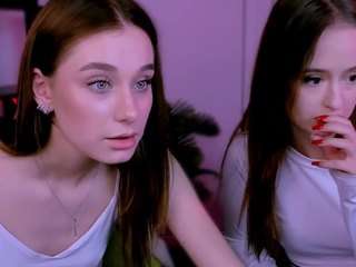 mia-moah on webcam for live free nude chat now