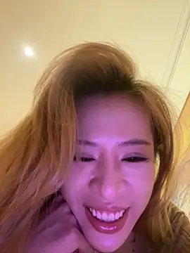 miumiu-66 naked in live sex video chat