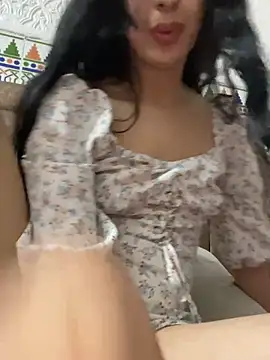 Ni-_haL01 naked in live sex video chat