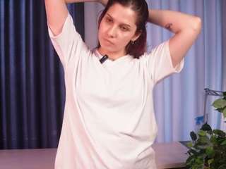 ShellyDitta on webcam for live free nude chat now