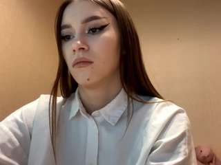 Trisha come to you on webcam for live free nude chat now