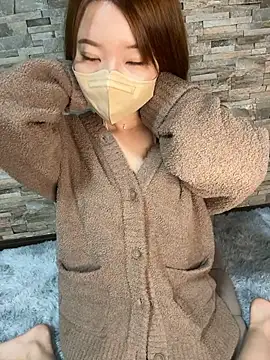 yuuhichan naked in live sex video chat