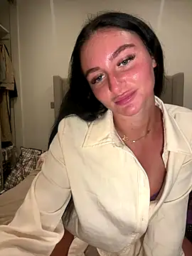 AlexandraLovex naked in live sex video chat
