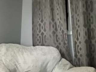 aliyahluv on webcam for live free nude chat now