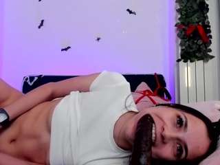 Baby-Roo on webcam for live free nude chat now