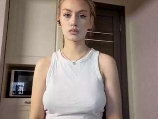 CarieBillingsby on webcam for live free nude chat now